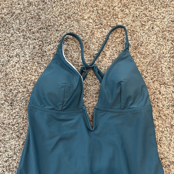 Cupshe Deep V Neck Crisscross One Piece Swimsuit Deep Blue Women's Size Medium - Picture 2 of 5